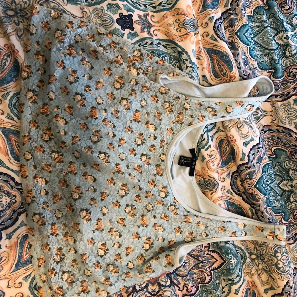 🌟 3 for $18 🌟 Crop top